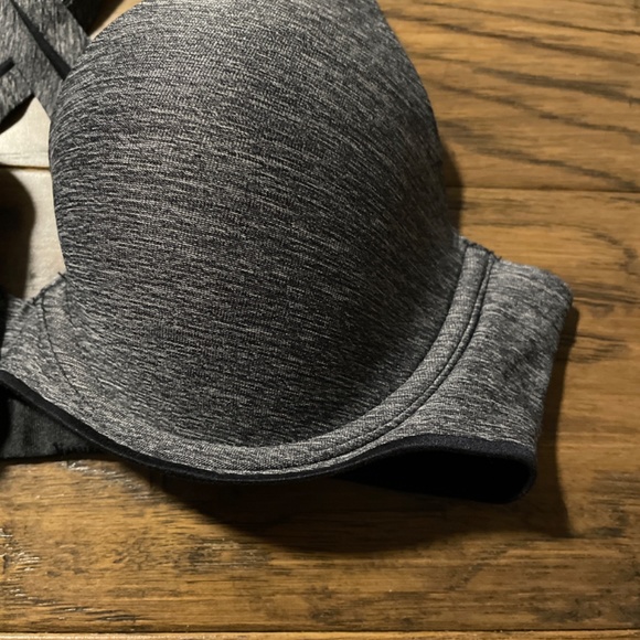 aerie sunnie cross back lightly lined bra grey black size 32B - Picture 2 of 8